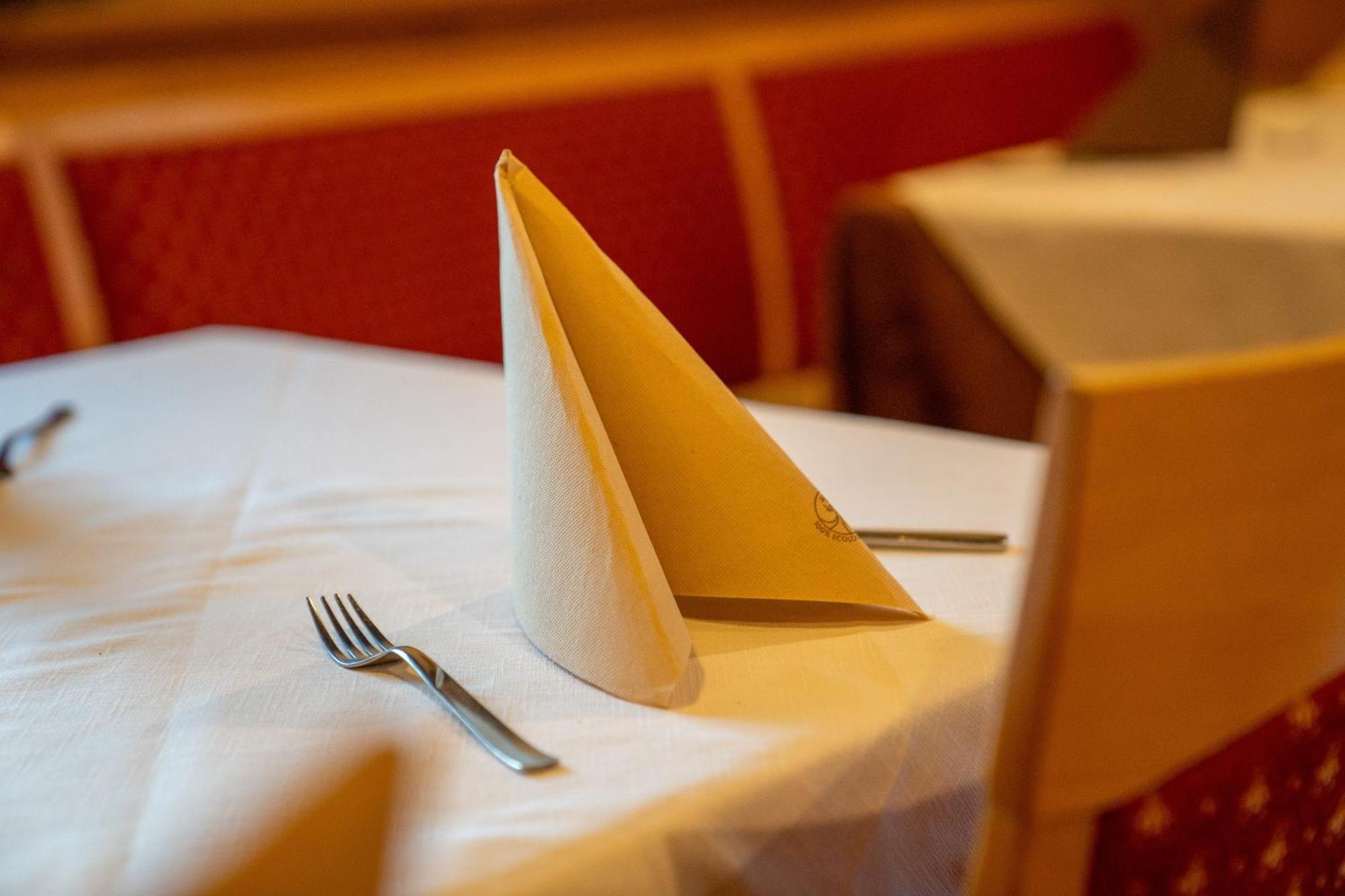 Garni Val Udai Hotel Mazzin Bagian luar foto
