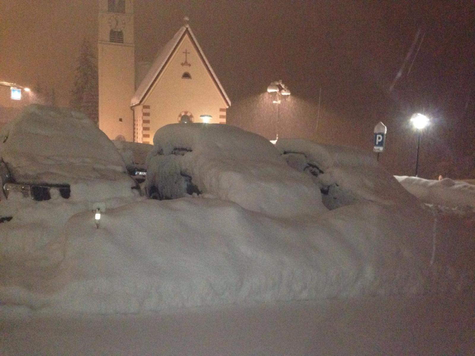 Garni Val Udai Hotel Mazzin Bagian luar foto